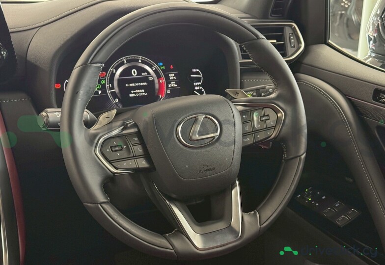 Lexus LX Серый