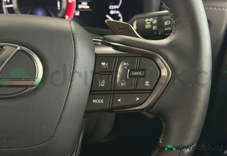 Lexus LX Серый