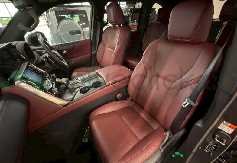 Lexus LX Серый
