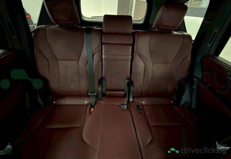 Lexus LX Серый