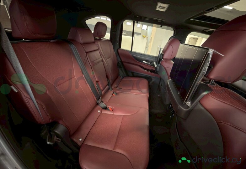 Lexus LX Серый