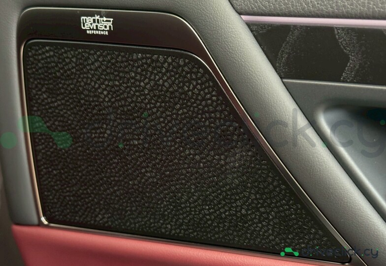 Lexus LX Серый