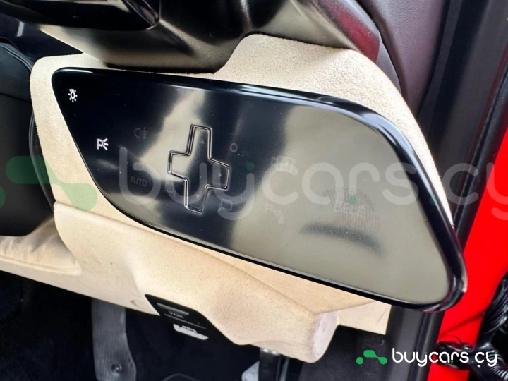 Ferrari Roma Красный