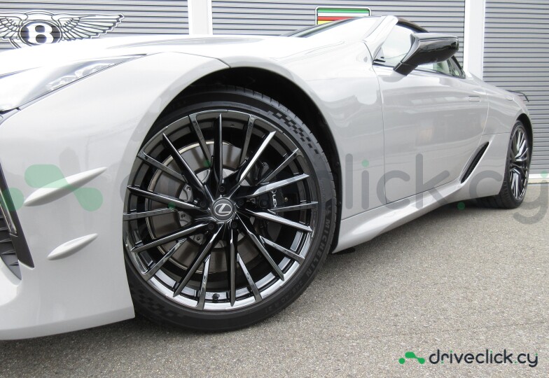 Lexus LC Серый