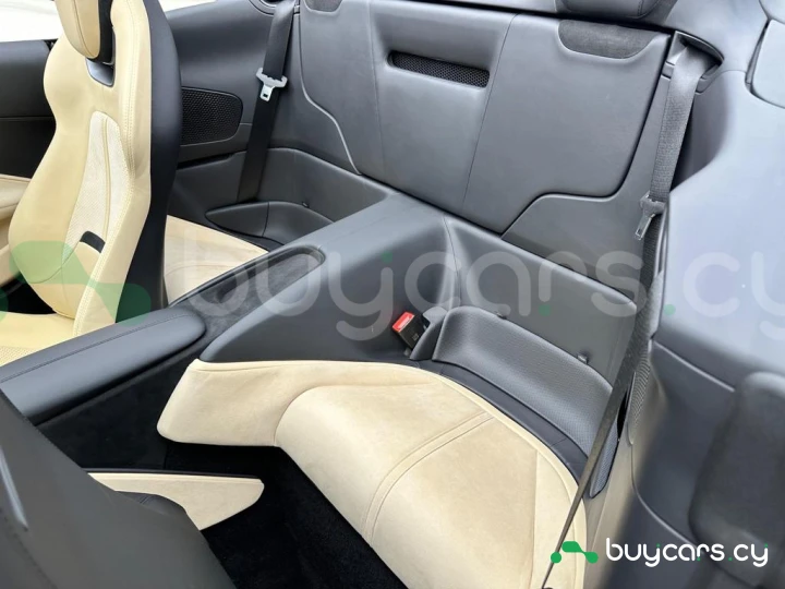 Ferrari Roma Красный