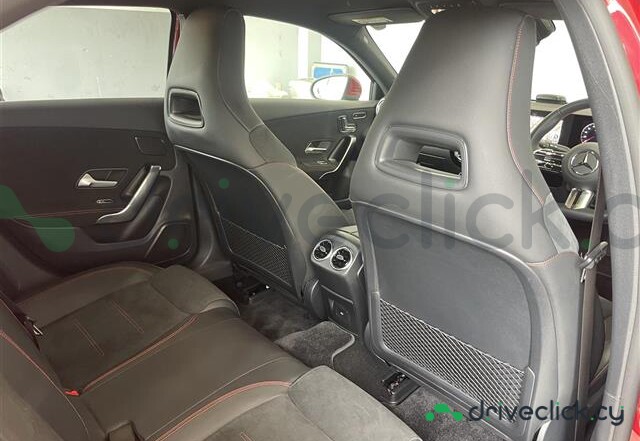 Mercedes A-class Красный
