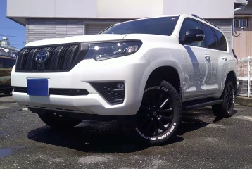 Toyota Land Cruiser Prado TX L Package, 2023