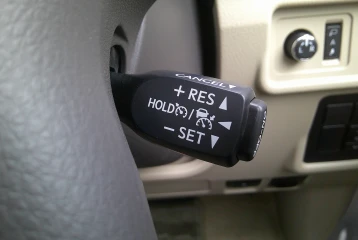 Toyota Land Cruiser Prado TX L Package, 2023