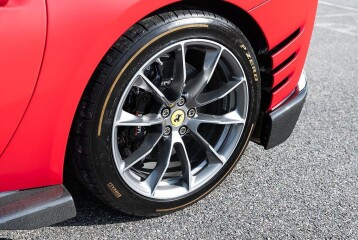 Ferrari 812 Competizione, 2022, 2022