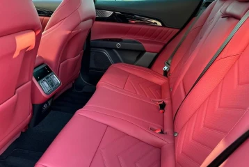 Maserati Grecale Modena, 2025