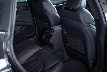 Maserati Quattroporte Modena, 2022