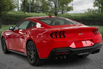 Ford Mustang GT, 2025