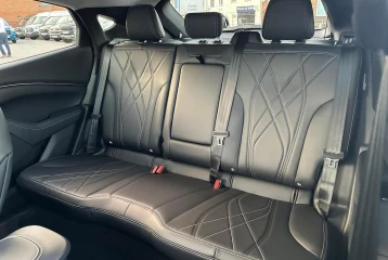 Ford Mustang Mach-E Select 72kWh, 2024