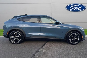 Ford Mustang Mach-E Select 72kWh, 2024
