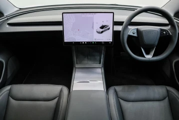 Tesla Model 3 , 2024