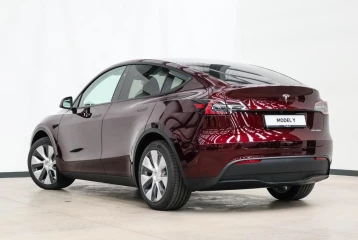 Tesla Model Y Long Range, 2025