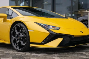 Lamborghini Huracan Tecnica, 2024