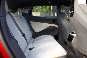 Lotus Eletre 112kWh, 2024