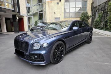 Bentley Flying Spur Azure, 2023