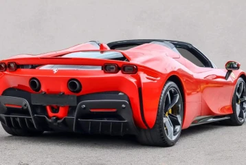 Ferrari SF90 Spider , 2022