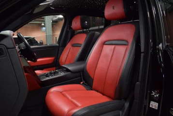 Rolls-Royce Cullinan Black Badge, 2021