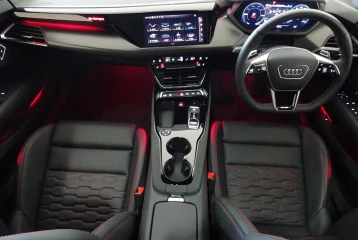 Audi RS e-tron GT , 2023