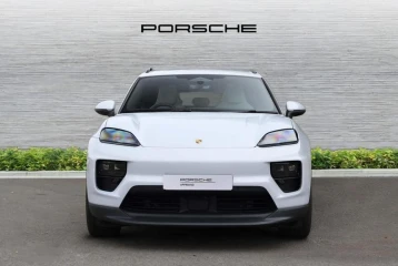 Porsche Macan 4, 2024