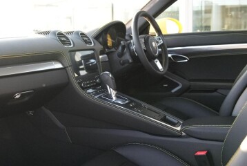 Porsche Cayman , 2025