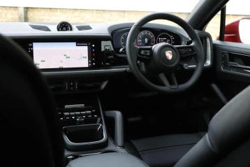 Porsche Cayenne Tiptronic S, 2025