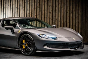 Ferrari 296 GTB , 2022