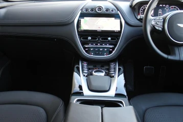 Aston Martin DBX 707, 2023