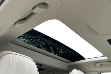 Bentley Flying Spur Mulliner, 2024