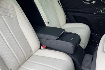 Bentley Flying Spur Mulliner, 2024