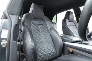 Audi Q8 55 TFSI Quattro S Line, 2022