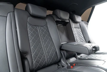 Audi Q8 55 TFSI Quattro S Line, 2022