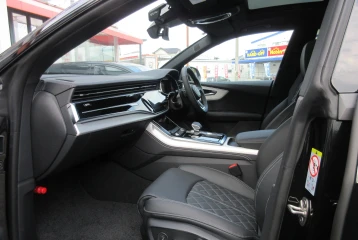 Audi Q8 55 TFSI Quattro S Line, 2024