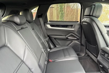 Porsche Cayenne Tiptronic S, 2025