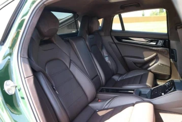 Porsche Panamera Turbo E-Hybrid, 2025