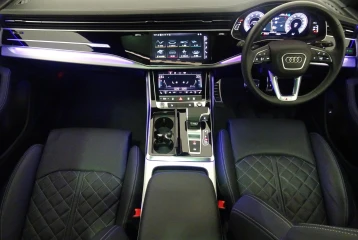 Audi Q8 55 TFSI Quattro S Line, 2024