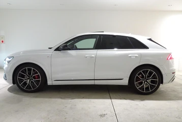 Audi Q8 55 TFSI Quattro S Line, 2024
