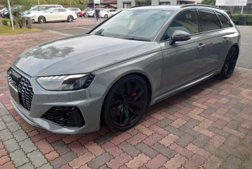 Audi RS4 Avant , 2021
