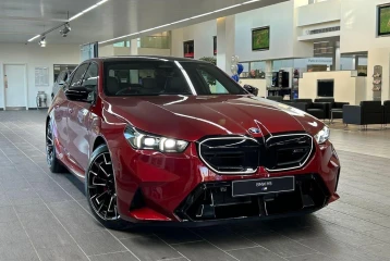 BMW M5 , 2025
