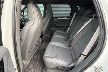 Porsche Cayenne Tiptronic E-Hybrid Platinum Edition, 2023