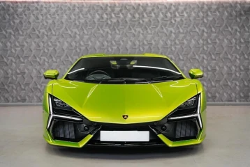 Lamborghini Revuelto , 2024