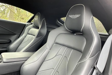 Aston Martin Vantage V8, 2024