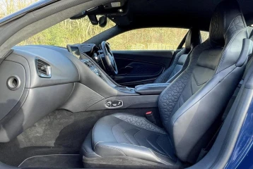 Aston Martin DBS V12 BiTurbo, 2023