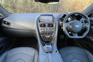 Aston Martin DBS V12 BiTurbo, 2023