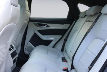 Jaguar F-Pace P400e R-Dynamic, 2024