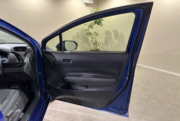 Toyota Aqua X, 2024, 2024