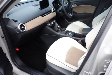 Mazda CX-3 15S Vivid Monotone, 2025